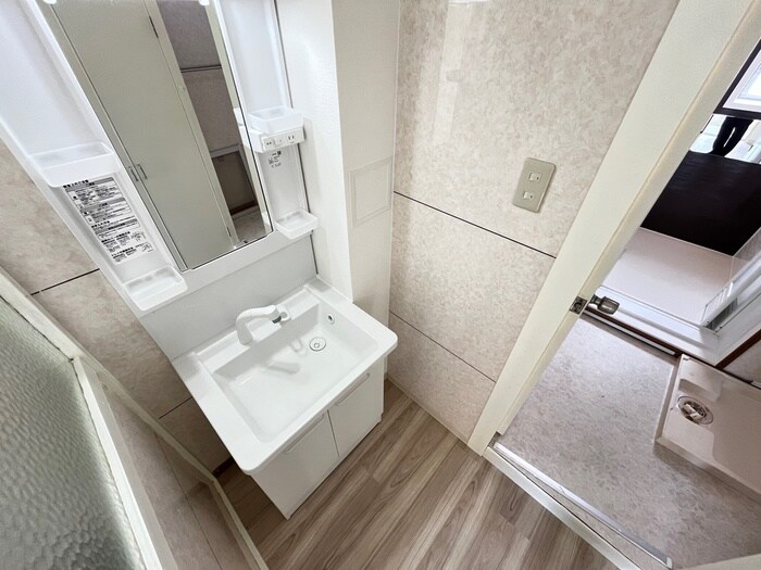 物件内観写真12　(洗面)