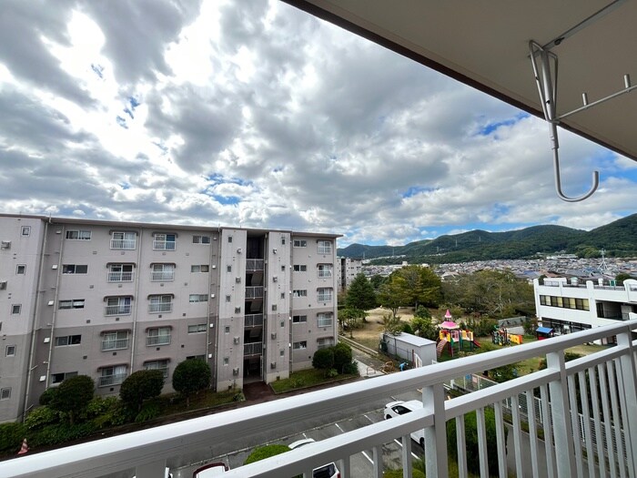 物件内観写真22　(室内からの展望)