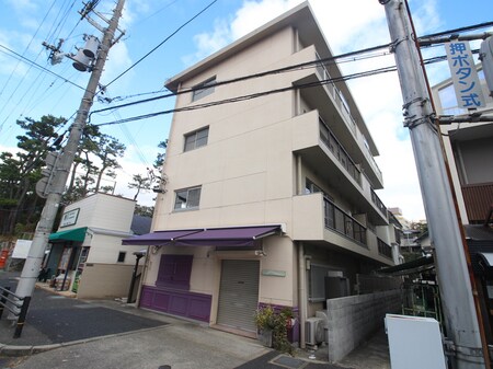 ディシラ岩園外観写真