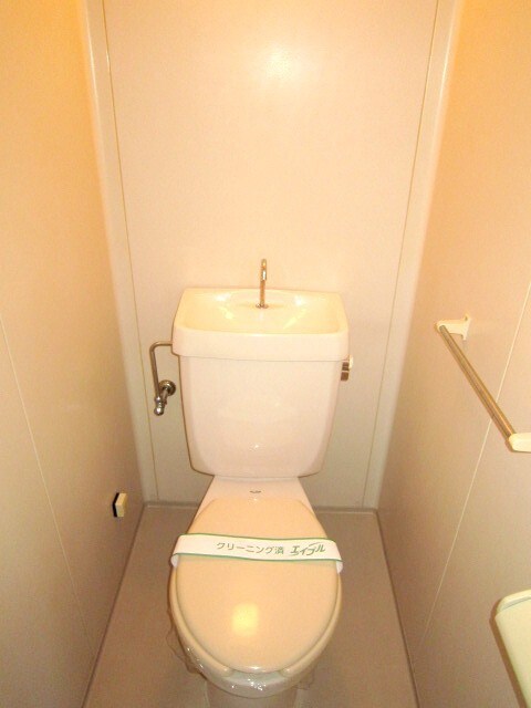 物件内観写真13　(トイレ)