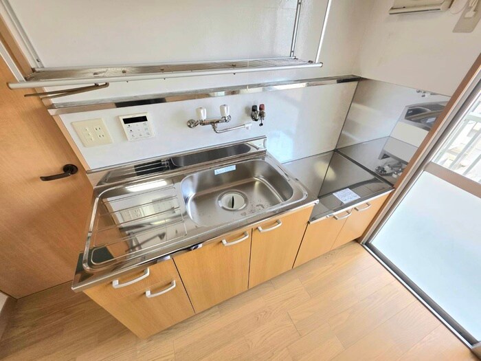 物件内観写真8　(キッチン)