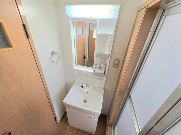 物件内観写真9　(洗面)