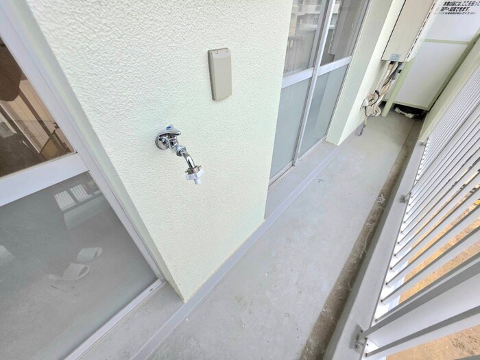 物件内観写真12　(洗濯機置場)