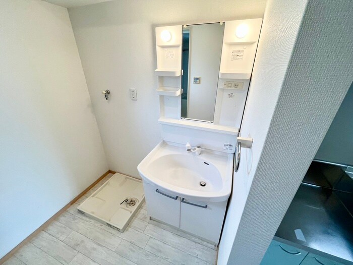 物件内観写真9　(洗面)