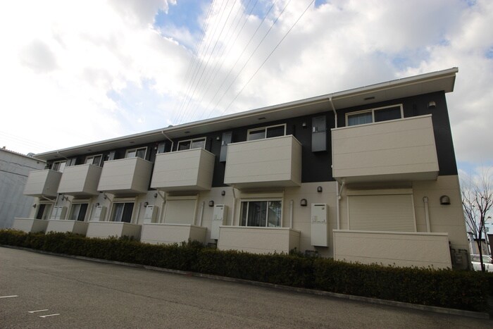 物件外観写真3　(周辺環境)