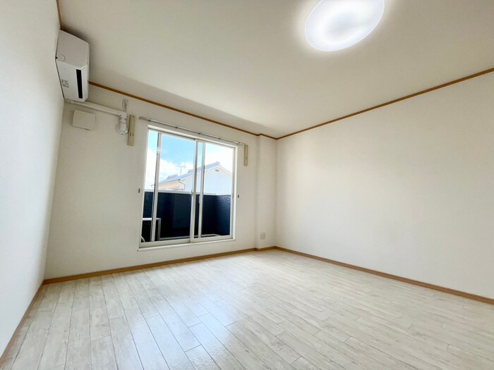 物件内観写真12　(居室)