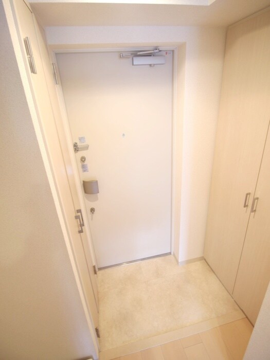 物件内観写真15　(玄関)