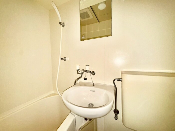 物件内観写真12　(洗面)