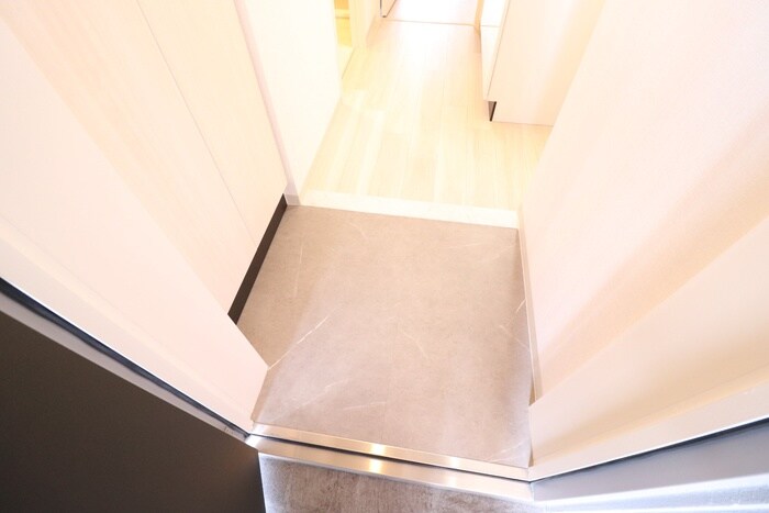 物件内観写真17　(玄関)