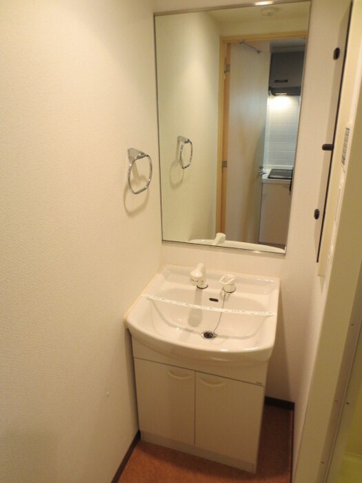 物件内観写真9　(洗面)