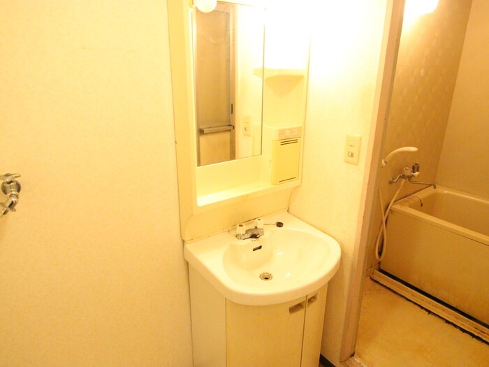 物件内観写真9　(洗面)