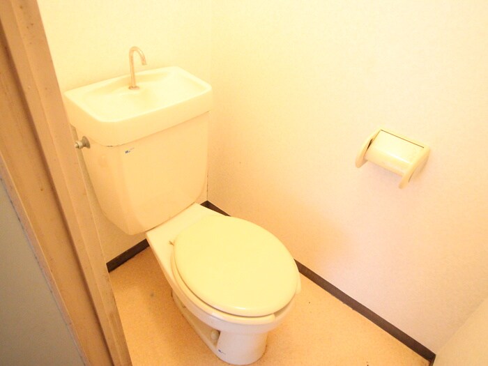 物件内観写真10　(トイレ)