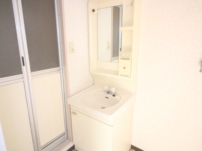 物件内観写真11　(洗面)