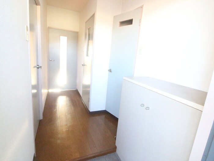 物件内観写真19　(廊下)