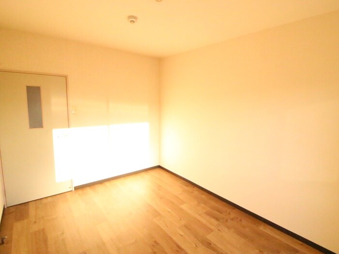 物件内観写真21　(居室)