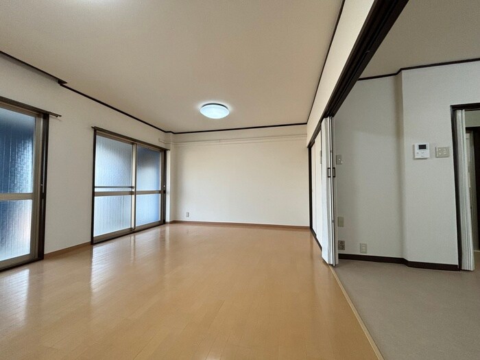 物件内観写真9　(居室)