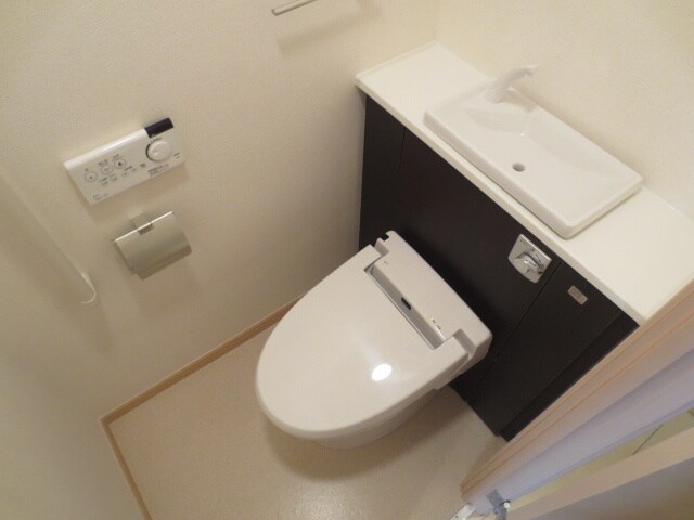 物件内観写真16　(トイレ)