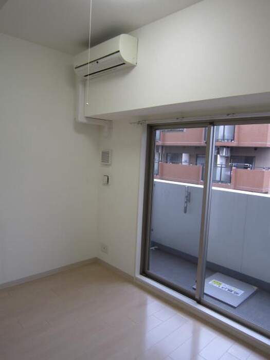 物件内観写真15　(居室)