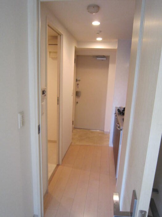物件内観写真17　(廊下)