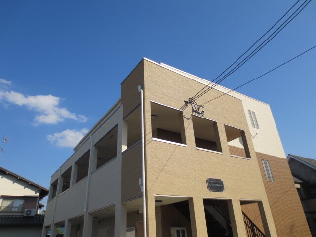 物件外観写真3　(外観写真)