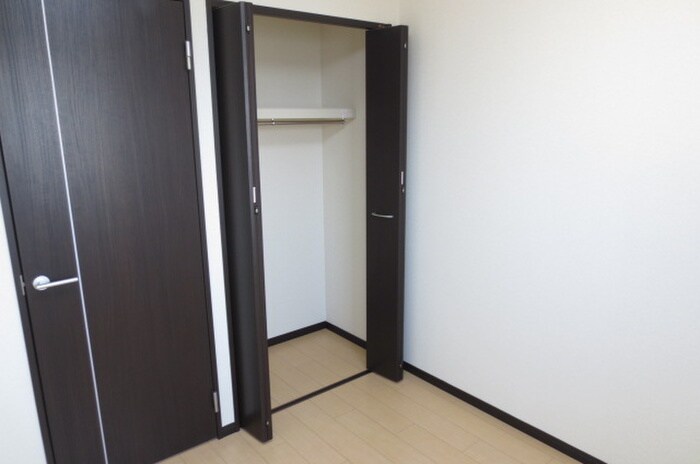 物件内観写真11　(収納)