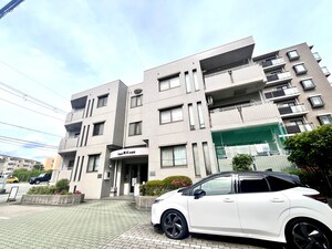 ロイヤル夙川大社町外観写真