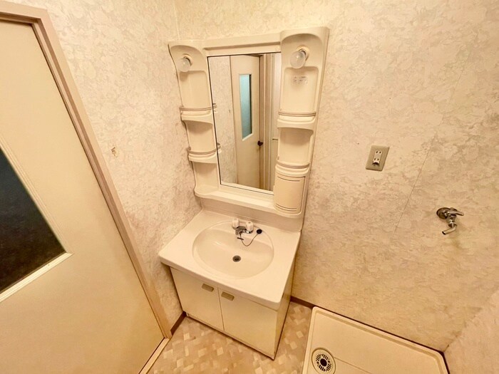 物件内観写真11　(洗面)