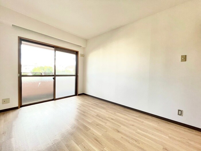 物件内観写真13　(居室)