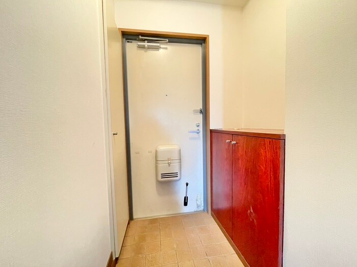 物件内観写真15　(玄関)