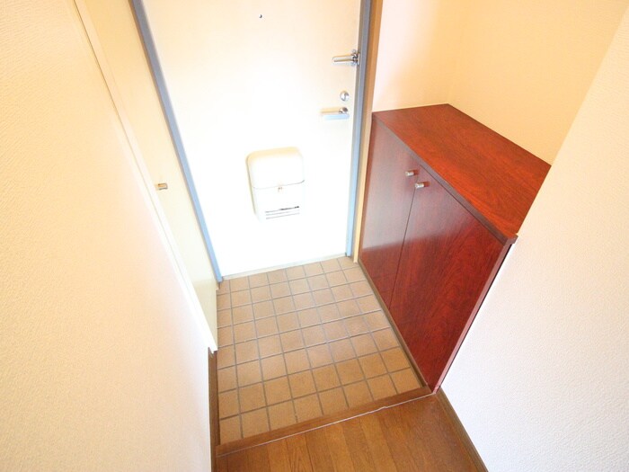 物件内観写真15　(玄関)