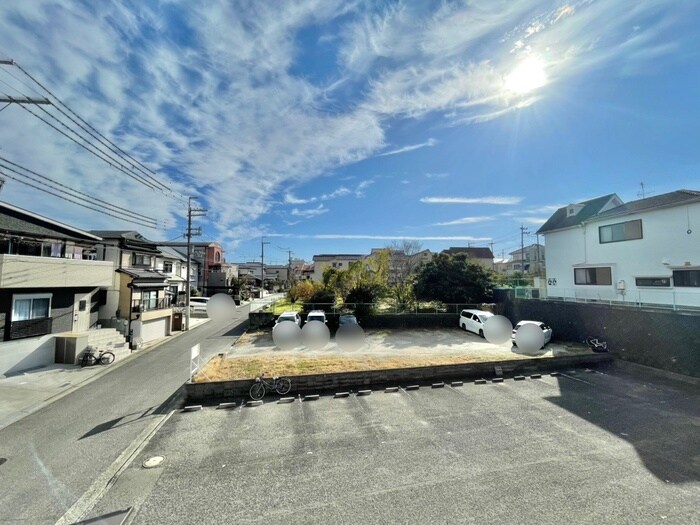 物件内観写真17　(室内からの展望)