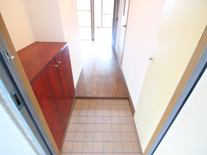 物件内観写真17　(廊下)