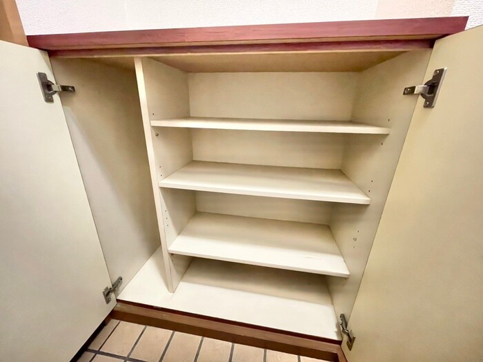 物件内観写真18　(靴箱)