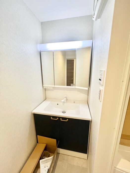 物件内観写真12　(洗面)