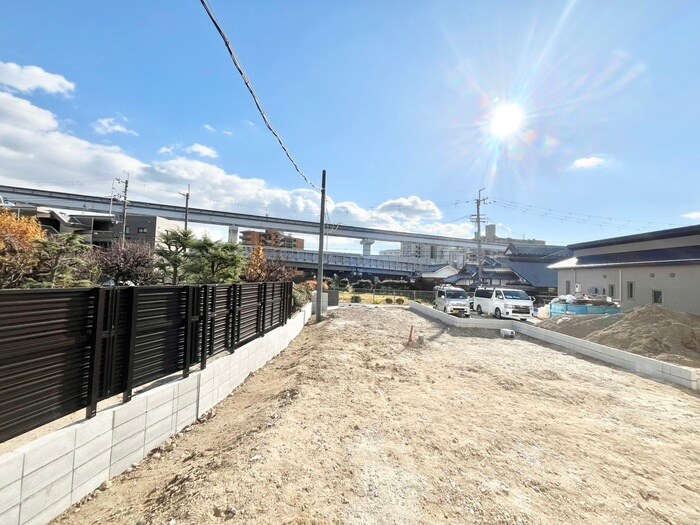 物件内観写真17　(室内からの展望)