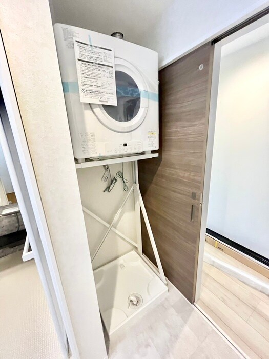 物件内観写真21　(洗濯機置場)