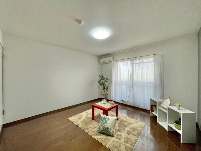 物件内観写真9　(居室)