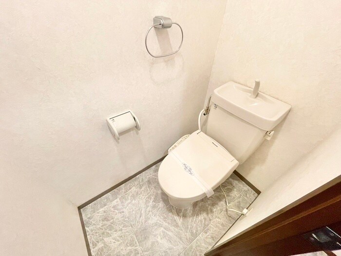 物件内観写真12　(トイレ)