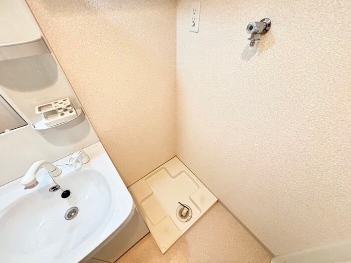 物件内観写真17　(洗濯機置場)