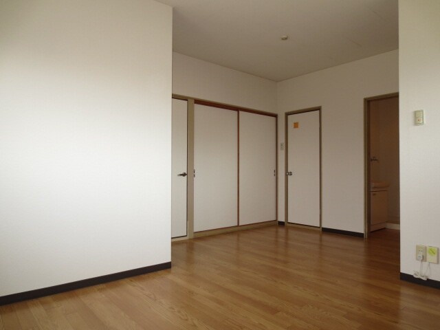 物件内観写真6　(居室)