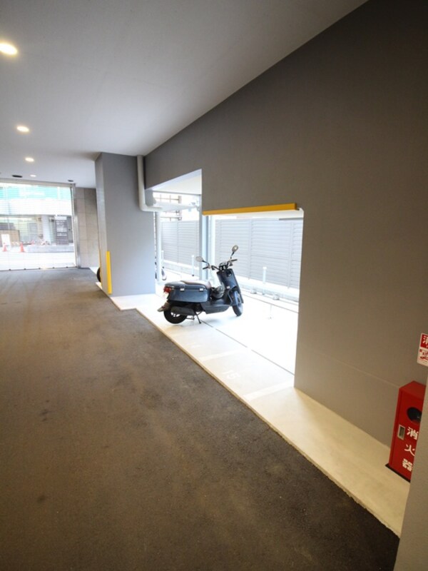 バイク置き場