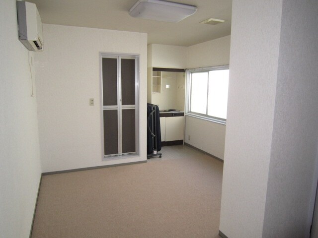 物件内観写真4　(内観写真)