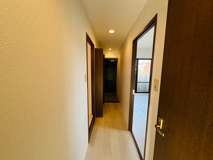 物件内観写真20　(廊下)