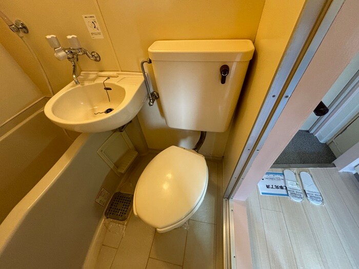 物件内観写真15　(トイレ)