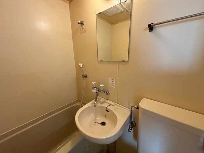 物件内観写真16　(洗面)