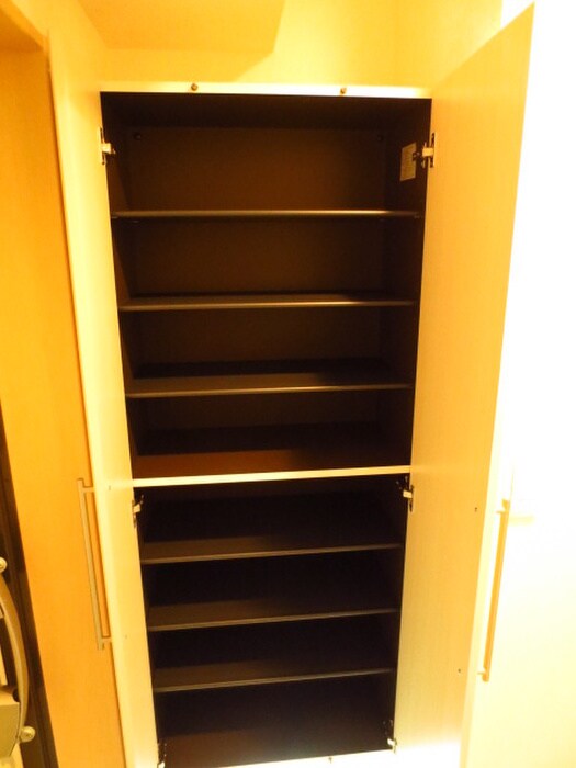 物件内観写真16　(靴箱)