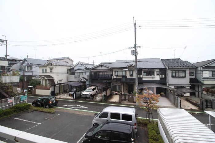 物件内観写真18　(室内からの展望)