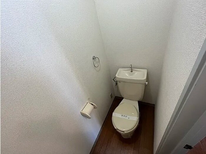 物件内観写真10　(トイレ)