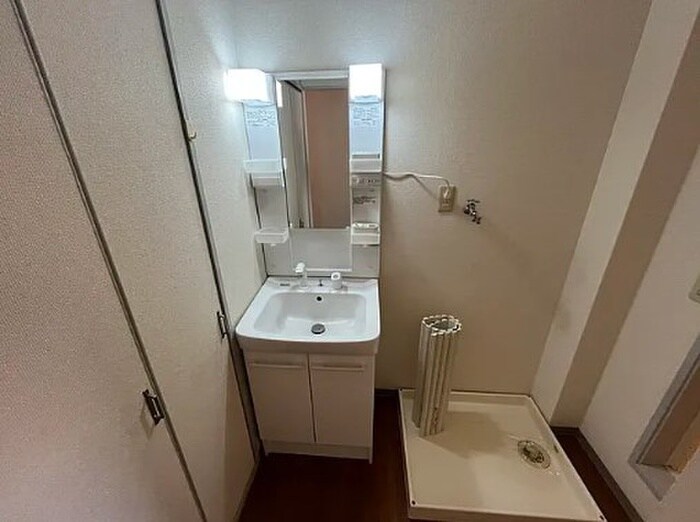 物件内観写真11　(洗面)