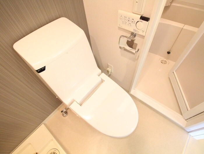 物件内観写真16　(トイレ)